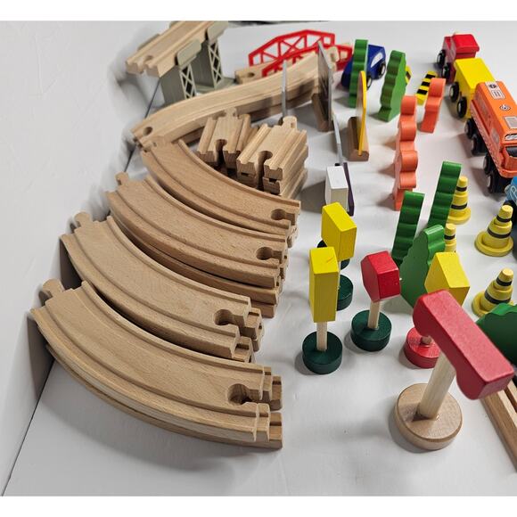 Lot of 63 Pieces Wooden Train Set Track Accessories People Signs Trees Gift - Picture 6 of 11